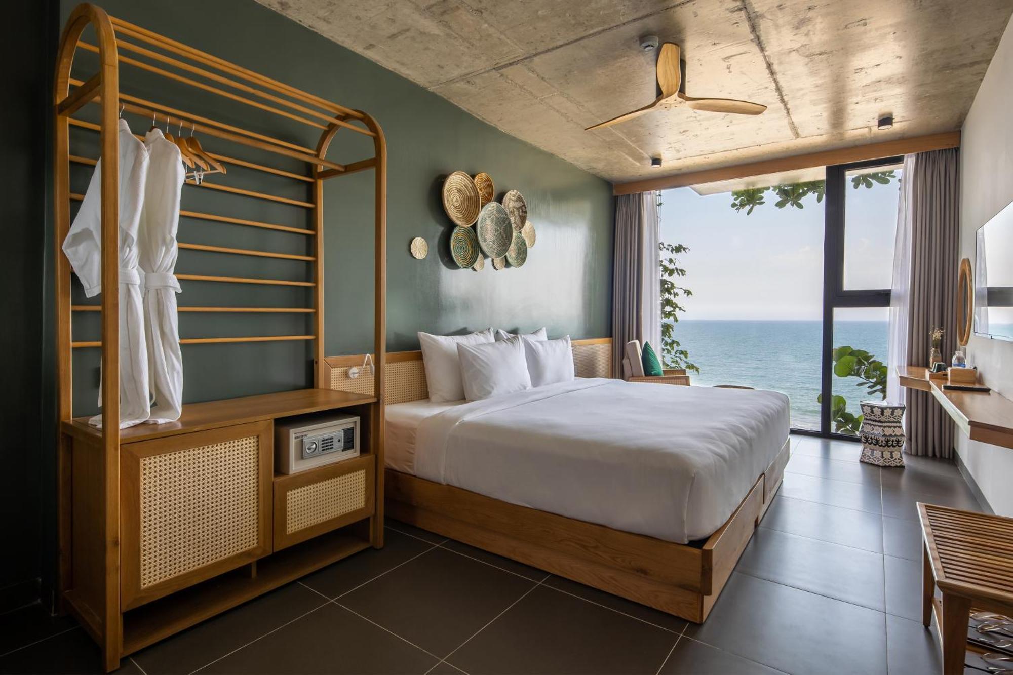 Leaf Beachfront Hotel Da Nang Exterior photo