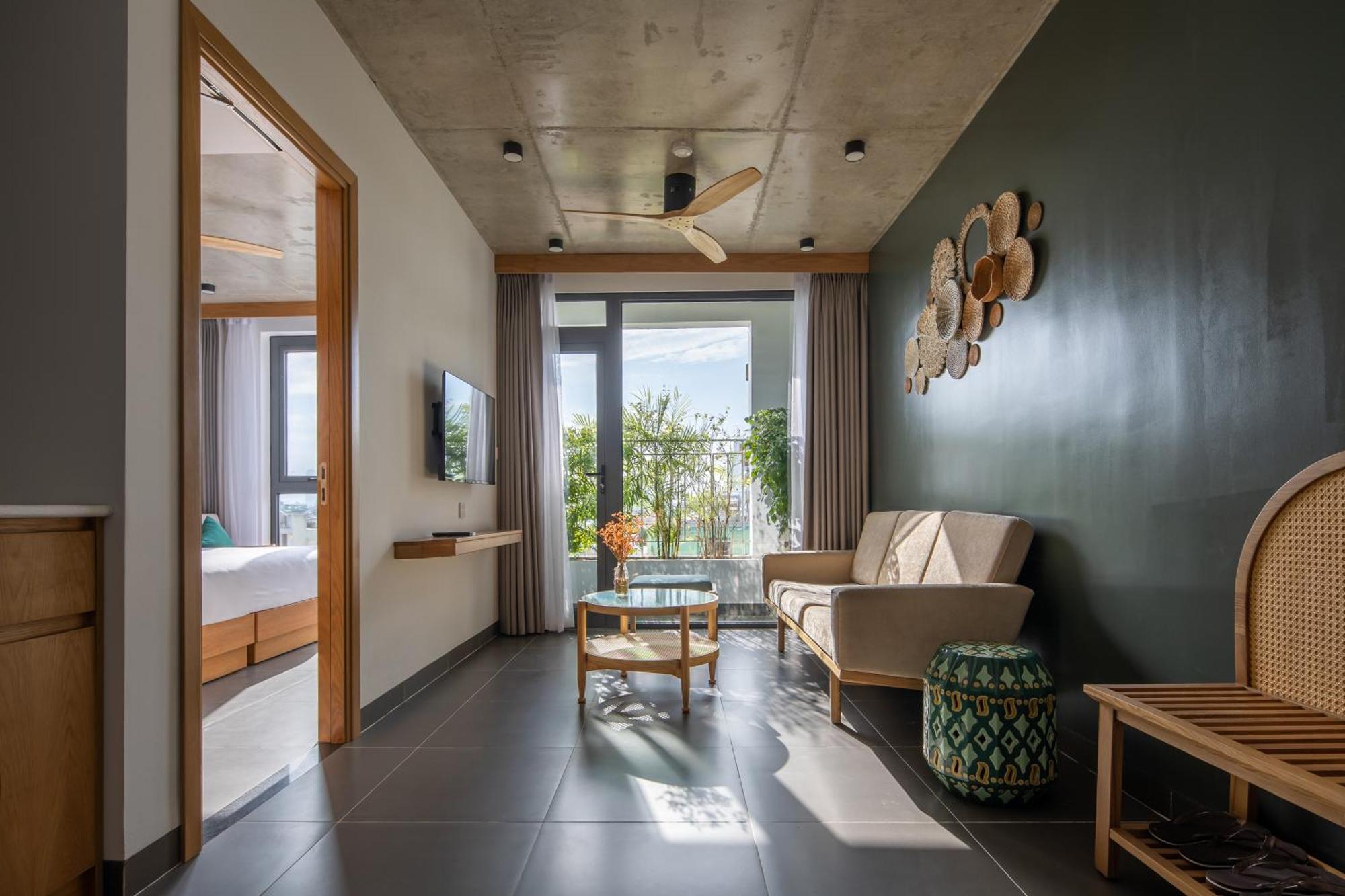 Leaf Beachfront Hotel Da Nang Exterior photo