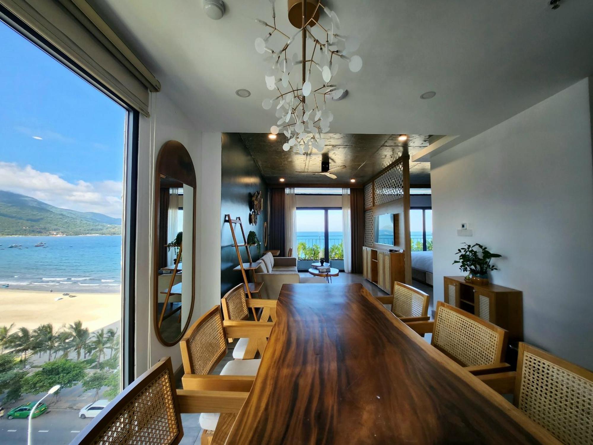 Leaf Beachfront Hotel Da Nang Exterior photo
