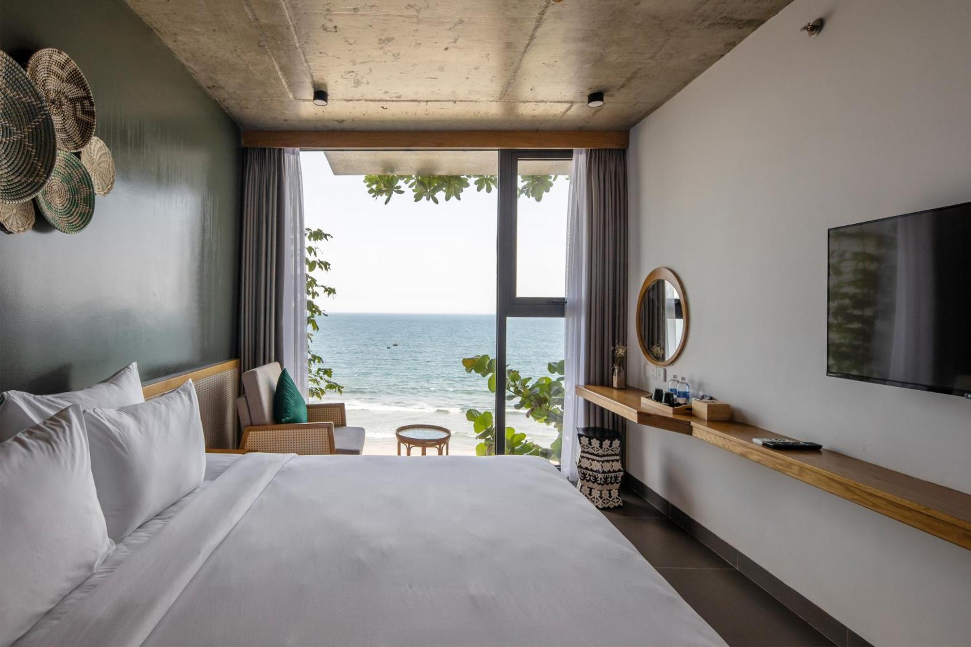 Leaf Beachfront Hotel Da Nang Exterior photo