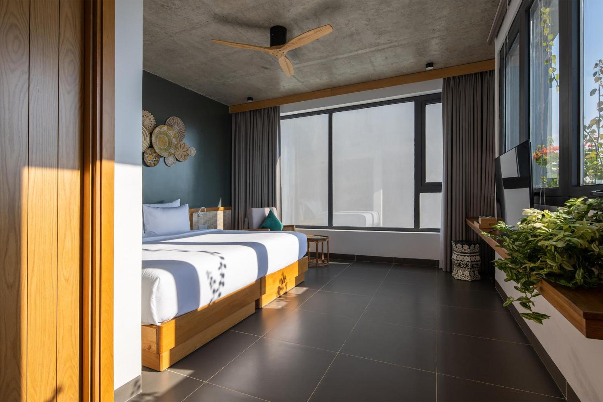 Leaf Beachfront Hotel Da Nang Exterior photo
