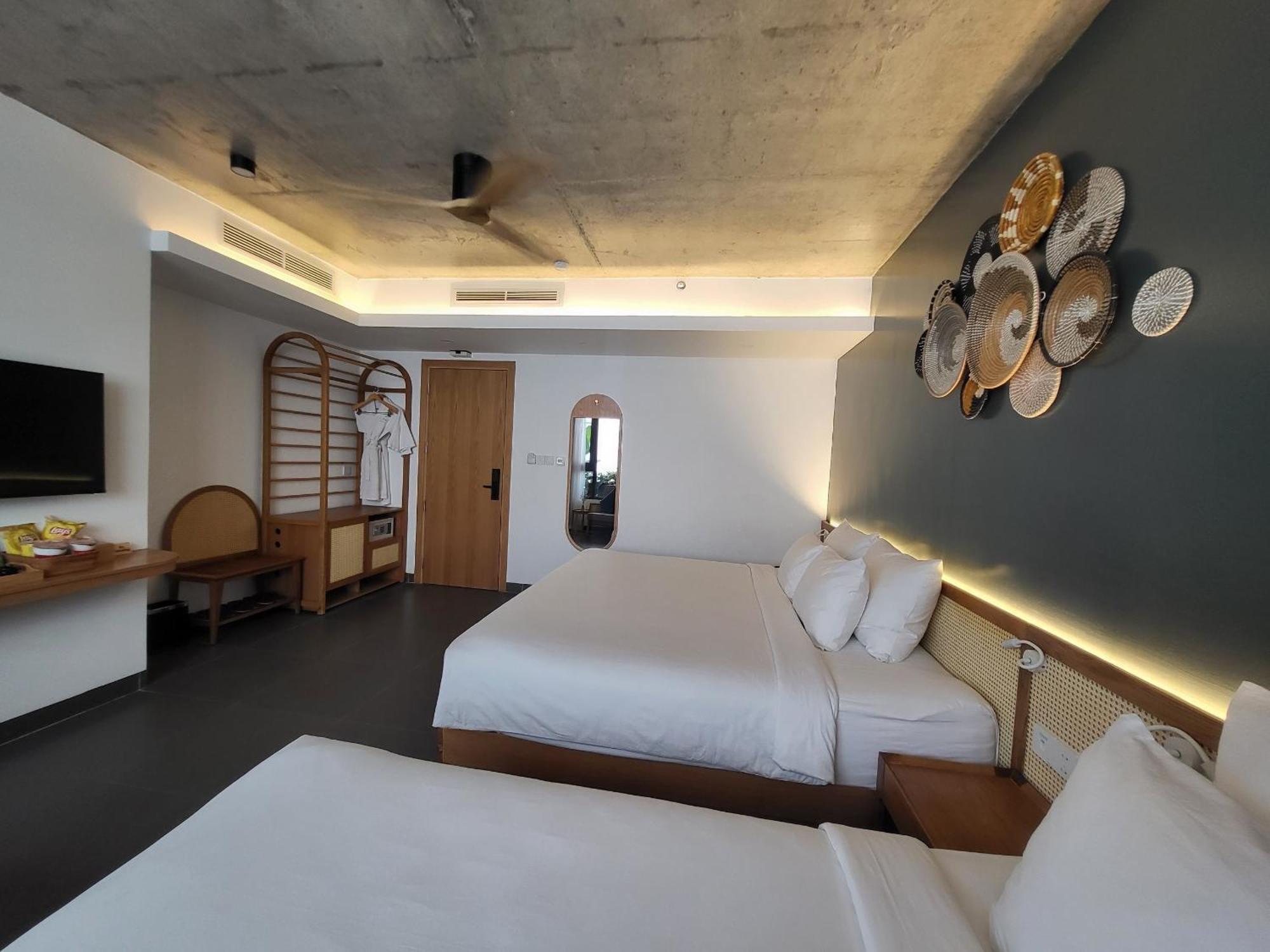 Leaf Beachfront Hotel Da Nang Exterior photo