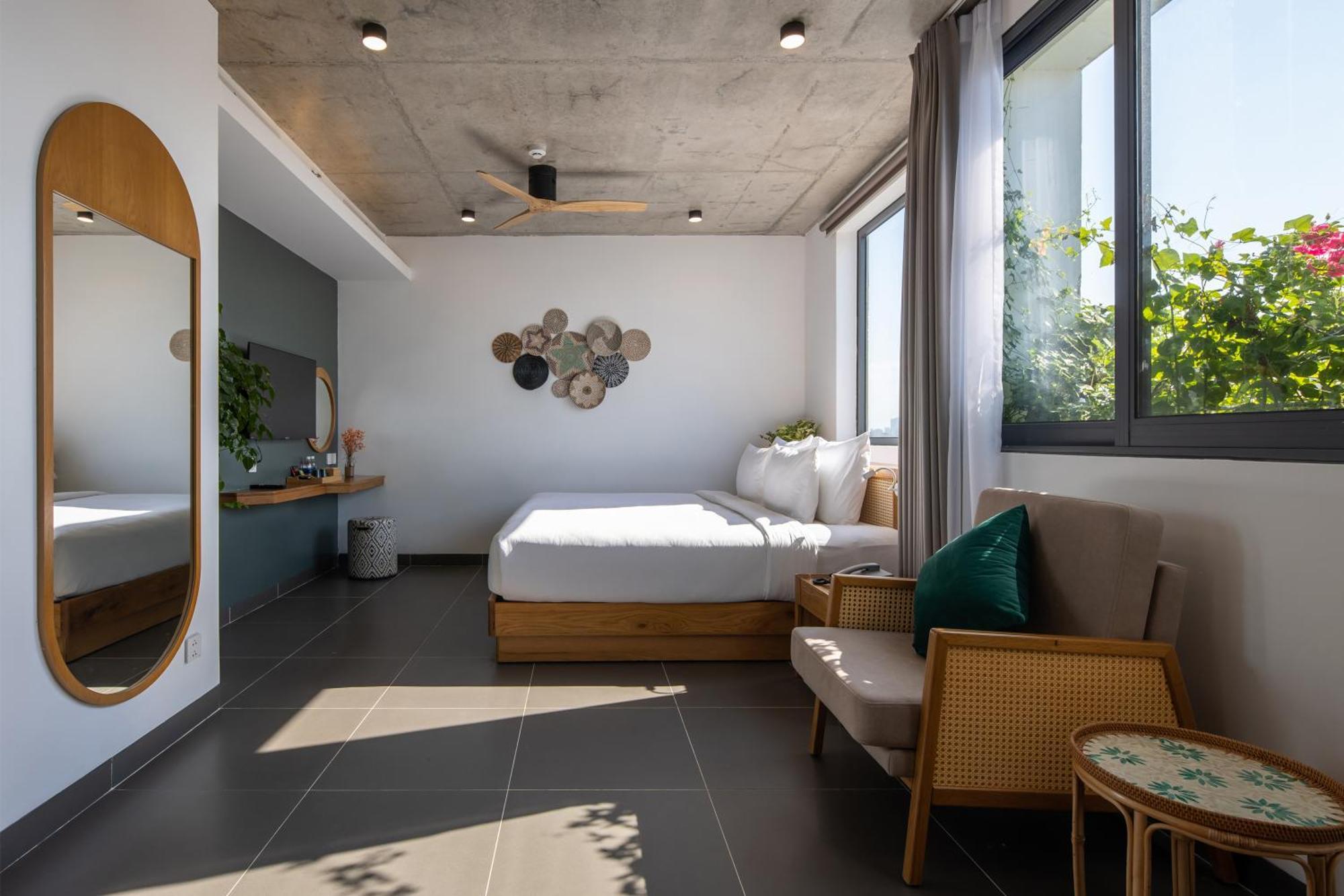 Leaf Beachfront Hotel Da Nang Exterior photo